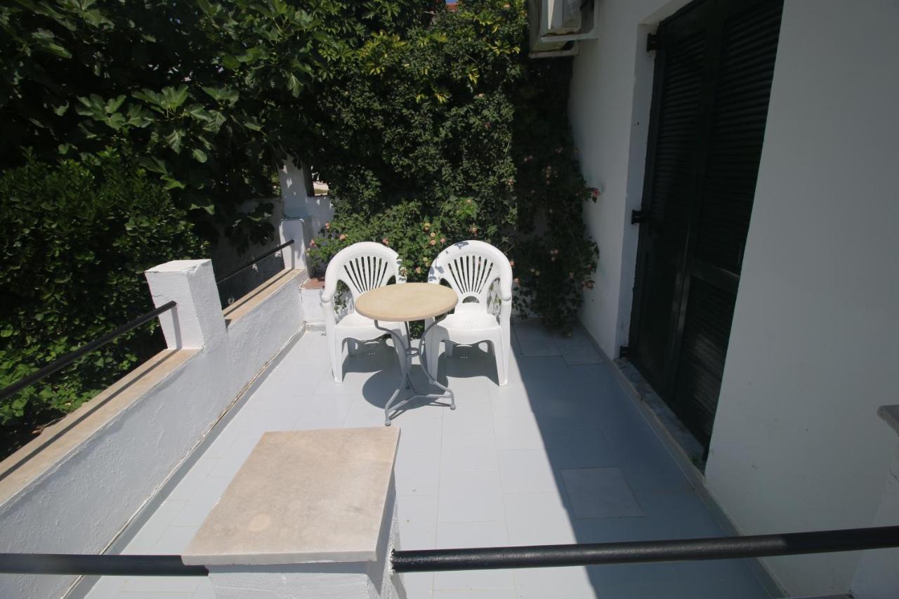 Utopia Kávos Exterior foto